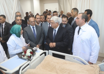 وزير التعليم العالي ومحافظ السويس يزوران طلاب جامعة الجلالة المُصابين