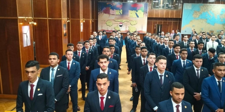 تعيين الدفعة الثالثة من خريجي المدرسة الفنية لتكنولوجيا الطاقة النووية بالضبعة "صور"