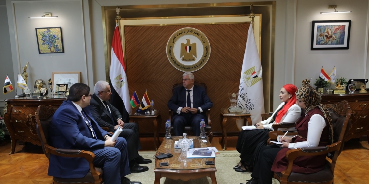 سفير أذربيجان: نرغب في التوسع في تدريس اللغة الأذرية في مصر