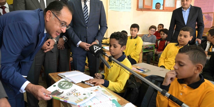 التربية والتعليم: تقليص عدد لجان الثانوية العامة وتدابير للتشويش على وسائل الغش الإلكترونية