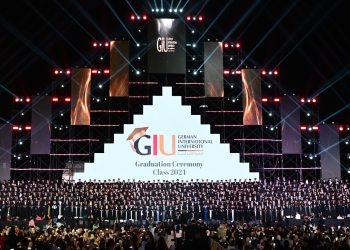 احتفالية كبري لخريجي الدفعة الثانية من GIU تحت شعار ” العلم والعمل بوابة العبور للسلام العالمي”