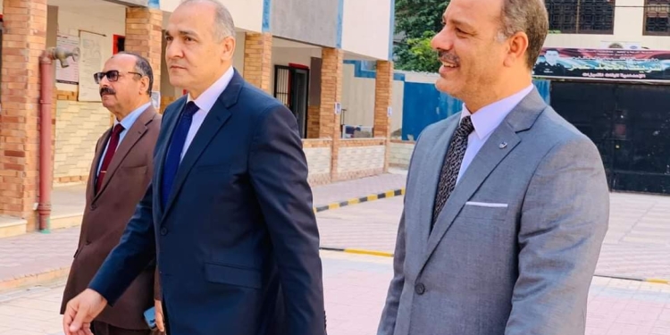 توجيه مهم بالتأكد من استلام الطلاب الكتب الدراسية