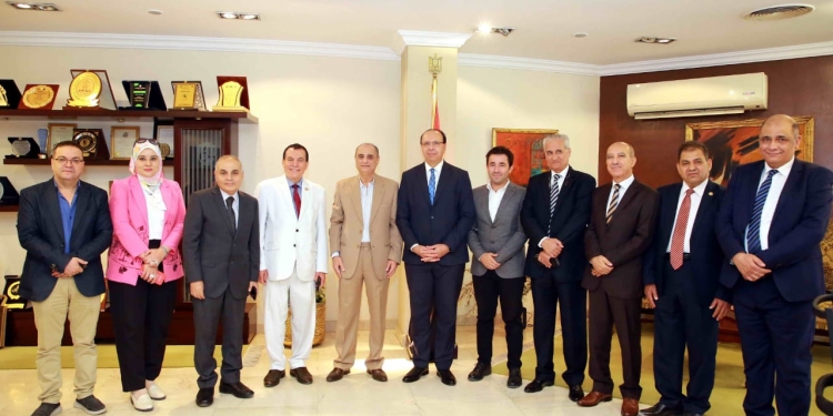 الهيئة المصرية للمعارض تستقبل وفدًا من مؤسسة تطوير الدقهلية تقديراً لدور المجتمع المدني في تعزيز التنمية