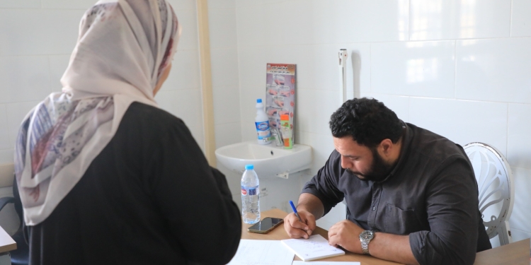 1080 مواطنا استفادوا من القافلة التنموية الشاملة لجامعة القاهرة بقرية المنيا بالجيزة