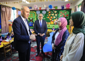 حوار وزير التربية والتعليم مع طالبات مدارس بالمنوفية عن وظائف المستقبل