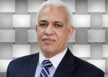 وكيل «التعليم» يوصي بفحص التغذية المدرسية قبل توزيعها