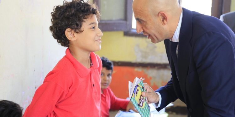 جولة وزير التربية والتعليم بالجيزة.. توجيه بتشكيل لجان لصيانة مقاعد الطلاب