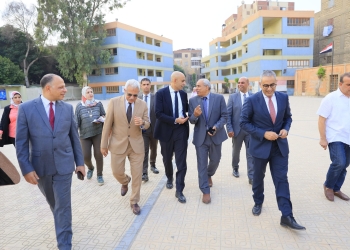 وزير التعليم يتفقد مدرسة إعدادي قبل تحويلها لمدرسة يابانية العام المقبل