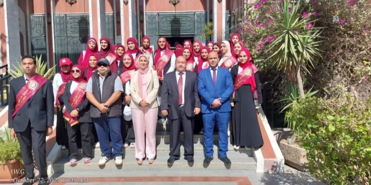 جامعة القاهرة تحتفل باليوم العالمي للعصا البيضاء