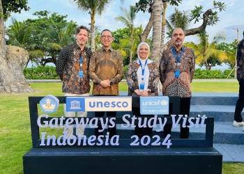 وفد وزارة التعليم العالي يشارك بفاعلية في مبادرة بوابات التعلم الرقمي العام بإندونيسيا