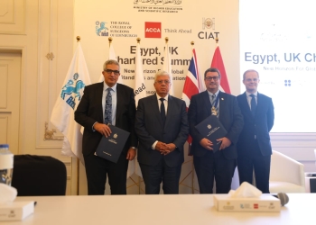 تفاصيل اعتماد خريجي الجامعات المصرية من الهيئات العالمية وفتح مقرات بريطانية مهنية بمصر