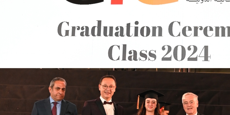 لبدء مشوارهم الذهبي.. 12 نصيحة من قيادات الجامعة الألمانية الدولية للخريجين الجدد