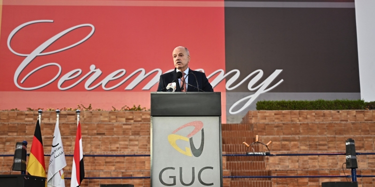 د ياسر رئيس الجامعة الالمانية