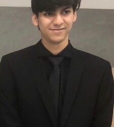 طالب بجامعة مصر للمعلوماتية يشارك ضمن وفد المفاوضين الشباب بمؤتمر المناخ cop29