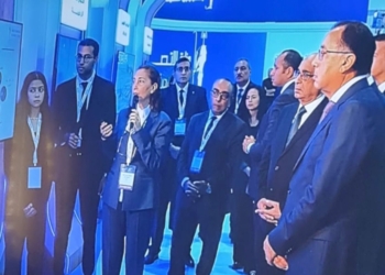 جامعة مصر للمعلوماتية تستعرض إنجازاتها خلال 3 سنوات أمام رئيس الوزراء في معرض Cairo ICT