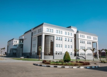 جامعة سيناء تعزز منظومة التكنولوجيا المتطورة .. وتصبح أول حرم جامعي غير نقدي بالكامل في مصر