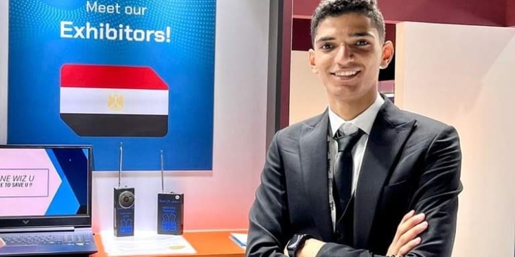 طالب بطب حلوان يبتكر سترة نجاة ذكية ويحصد المركز الثاني عربياً في تحدي الذكاء الاصطناعي