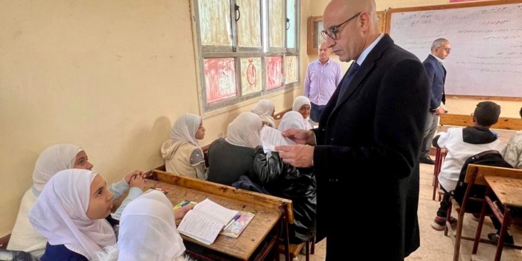 لطلاب الشهادة الإعدادية.. روابط مراجعات ليلة الامتحان أونلاين