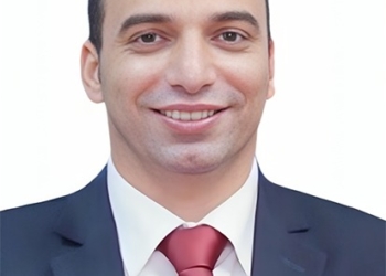 تكنولوجيا التواصل الاجتماعي بين الإيجابيات والسلبيات