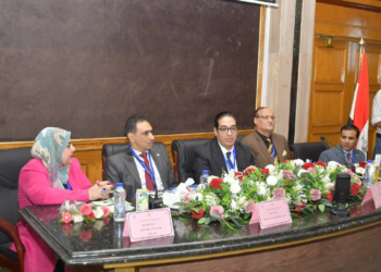 رئيس جامعة القاهرة  يفتتح فعاليات المؤتمر الدولى حول “الذكاء الاصطناعي ومستقبل العلوم الإنسانية والاجتماعية”