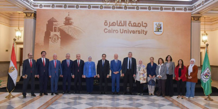 رئيس جامعة القاهرة يستقبل رئيس مجلس التعليم العالي التركي