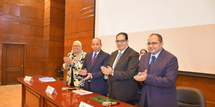 طب قصر العيني تعلن نتيجة المشروعات البحثية الفائزة بمبادرة “قصرى”