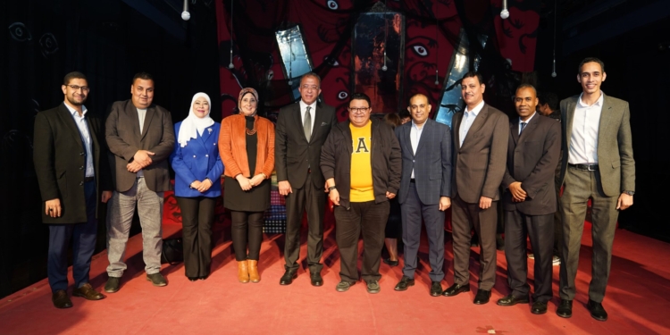 معهد التخطيط القومي يشهد عرضًا مسرحيًا ثقافيًا بعنوان "حاجة تخوف" ضمن مشروع تخرج استوديو المواهب