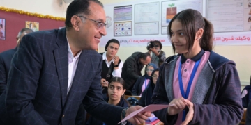 مدبولي: التعليم أولوية قصوى.. وتنسيق بين المالية والتعليم لدعم المدارس والمعلمين