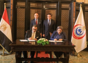 الصحة وجامعة عين شمس توقعان بروتوكول تعاون لتحسين خدمات طب الأسنان وتدريب الكوادر الطبية