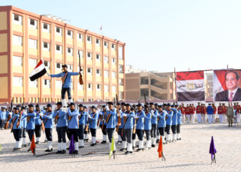 وزير التعليم يشيد بالتعاون مع القوات المسلحة لإعداد طلاب واعين ومؤهلين فنيا