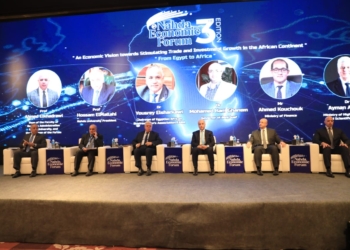 عاشور: الأفارقة يمثلون 44% من الطلاب الوافدين بالجامعات المصرية