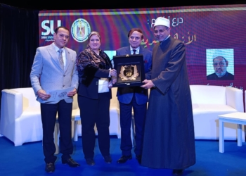 رئيس جامعة الأزهر: اللغة العربية لغة حية لأنها لغة كتاب الله الخالد والمولى عز وجل تكفل بحفظها