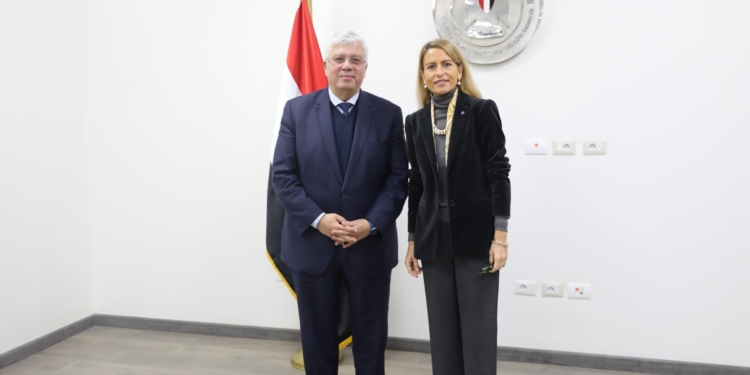 التعليم العالي تبحث مع اليونسكو دعم تنفيذ مبادرة ” العلم المفتوح”