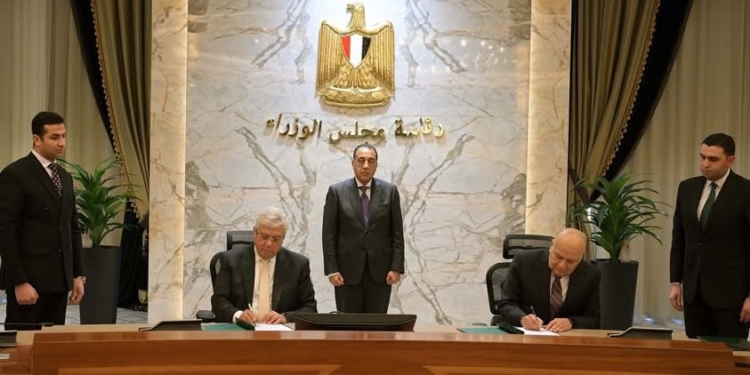 رئيس مجلس الوزراء يشهد توقيع شراكة بين اتحاد الجامعات العربية وبنك المعرفة المصري
