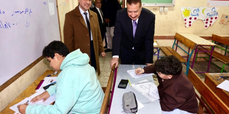 الثانوية العامة 2025.. العربي "سهل نسبيًا"... والنحو أصعب ما فيه.. والغش يفسد الفرحة