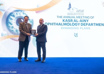 المؤتمر العلمي السنوي لقسم جراحة العيون طب قصر العيني يناقش تقنيات زراعة العدسات و جراحات القرنية