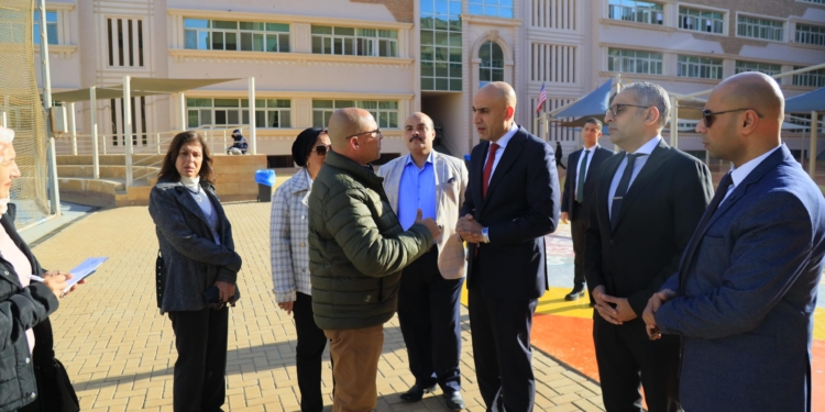 "عبداللطيف" من مدرسة التعدي على طالبة: سنتعامل بحزم مع أي مخالفة للقواعد