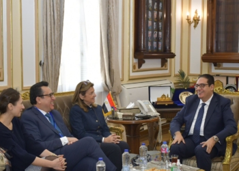 رئيس جامعة القاهرة يؤكد عمق العلاقات المصرية الفرنسية ويستعرض تاريخ التعاون