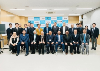 تمهيدًا لتدشينها في مصر.. «تطوير التعليم بالوزراء» يتفقد كلية «كوزن» باليابان ويلتقي طلابها