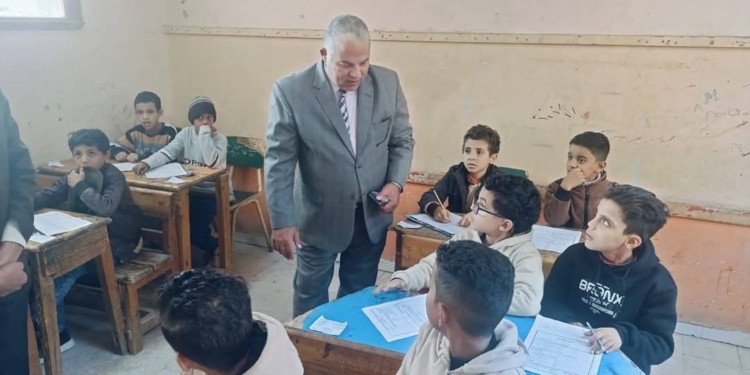 استبعاد 3 رؤساء لجان بامتحانات النقل وإحالة معلم للتحقيق بالفيوم