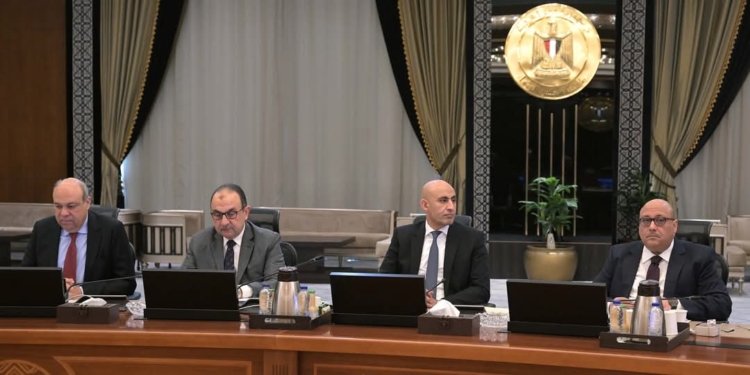 وزير التعليم يُقدّم عرضًا لنظام شهادة البكالوريا بديلا للثانوية العامة