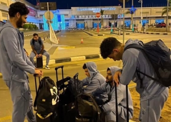 وزير الرياضة يطمئن على بعثة نادي بيراميدز فى انجولا