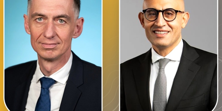 عبداللطيف: وضع بنود اتفاقية بناء 100 مدرسة مصرية ألمانية