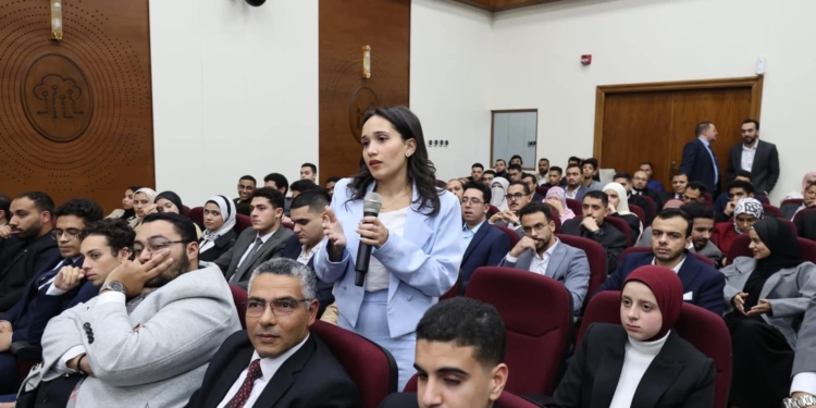 في تخصصات الحوسبة وتكنولوجيا الجيل الخامس..  تخرج 2000 متدرب من أكاديمية المواهب المصرية