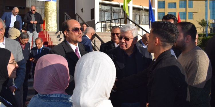 وزير التعليم العالي يلتقي بطلاب كلية الطب و طلاب فريق NUT GANG الفائز مسابقة GenZ في تحدي الجامعات