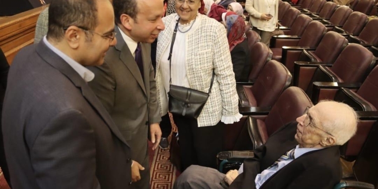 الابتكار والتكامل بين التخصصات ابرز محاور المؤتمر السنوي لقسم الفارماكولوجيا بطب قصر العيني