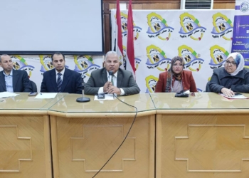 برنامج تدريبي لمديري المدارس والإداريين لتنفيذ 16 أمر بالفيوم