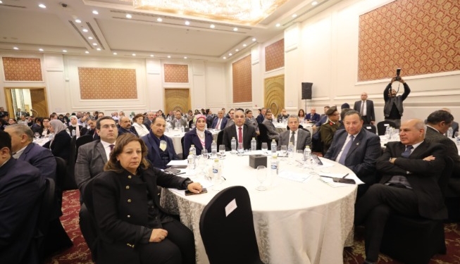 رئيس الجامعة المصرية للتعلم الإلكتروني الأهلية يشارك في إطلاق “السياسة الوطنية للابتكار المستدام”