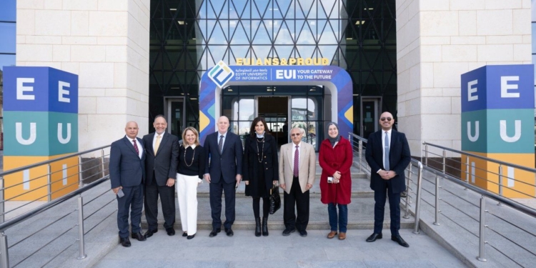 جامعة مصر للمعلوماتية تعزز تعاونها مع كبرى الشركات العالمية لدعم التحول الرقمي والذكاء الاصطناعي