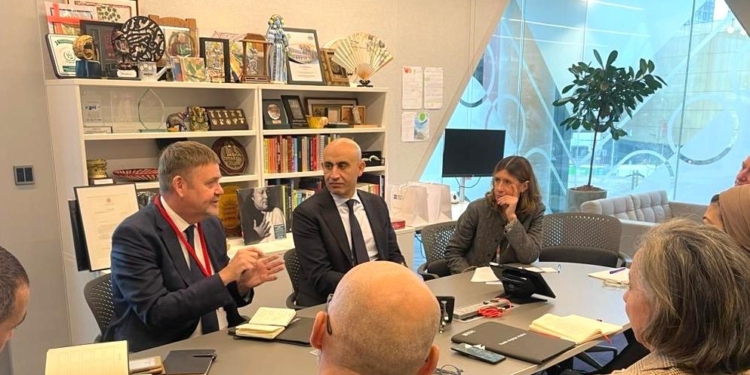 وزير التربية والتعليم يلتقي فريق القيادة العليا للمجلس الثقافي البريطاني للتعاون في المشروعات التعليمية